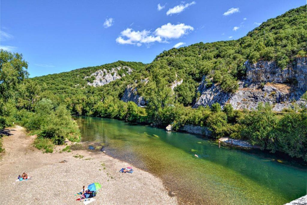Gite Les Oliviers 10 Pers Piscine Au Calme 4 Etoiles Saint-Laurent-la-Vernède 外观 照片